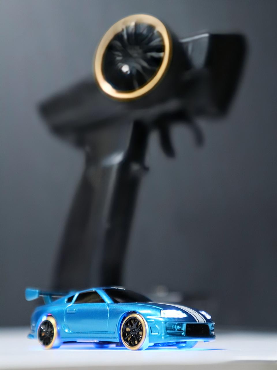 Turbo Racing 1:76 Mini Drift RC Car (Blue Sports)